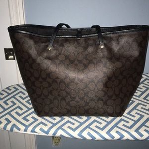 Extra large Coach Hobo bag